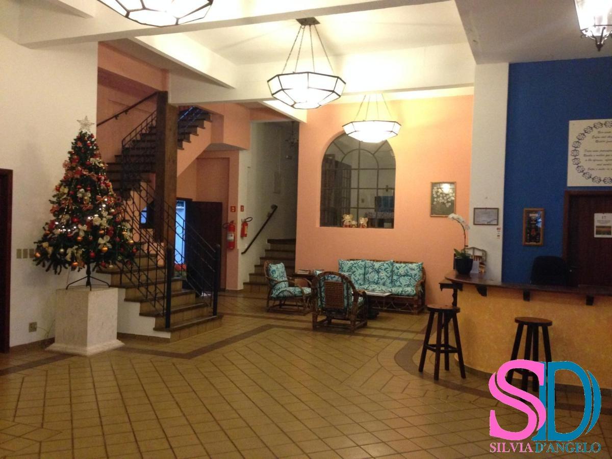 Prédio Inteiro à venda com 14 quartos, 744m² - Foto 2