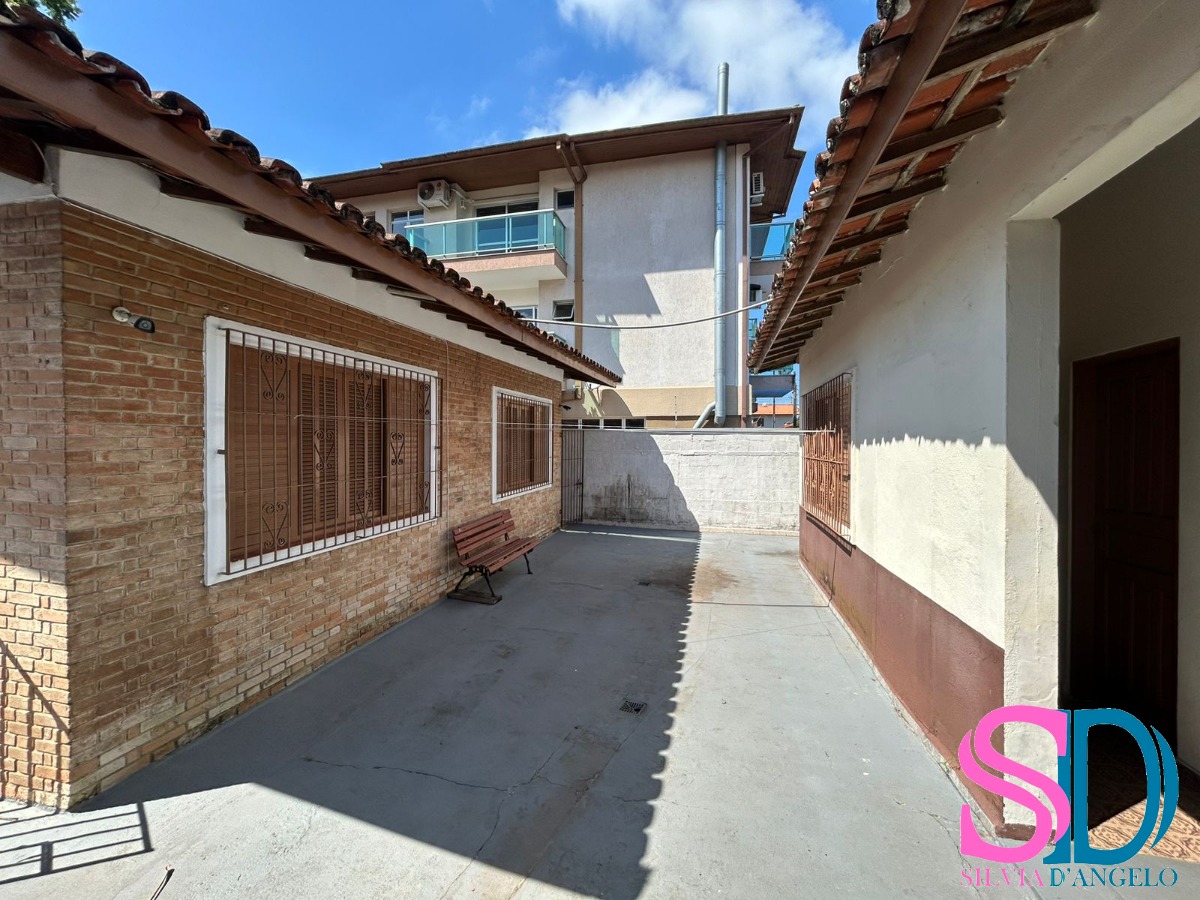 Casa, 4 quartos, 230 m² - Foto 7