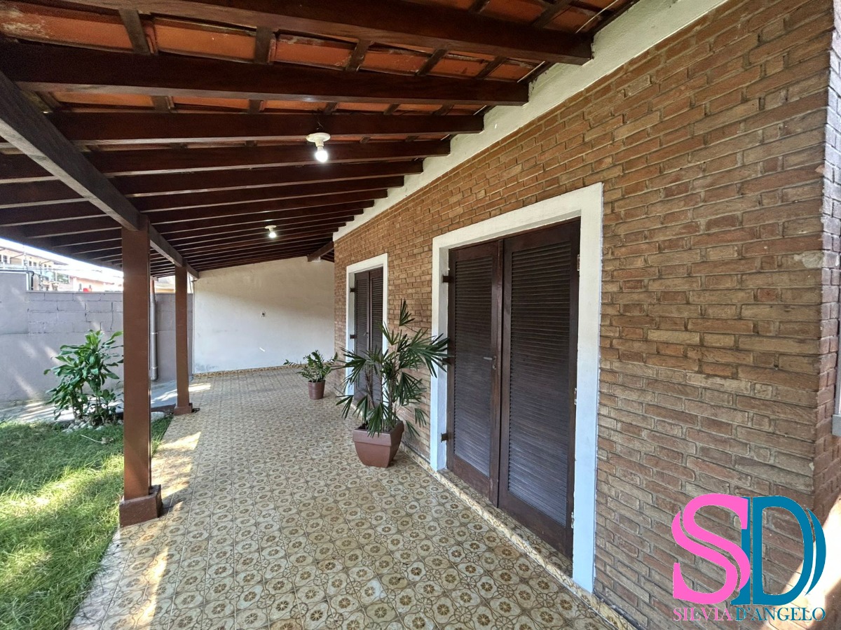 Casa, 4 quartos, 230 m² - Foto 4