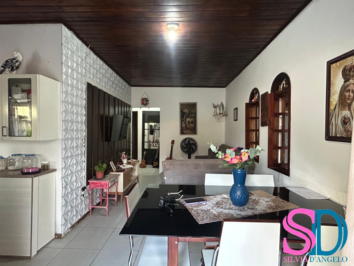 Casa, 3 quartos, 210 m² - Foto 4