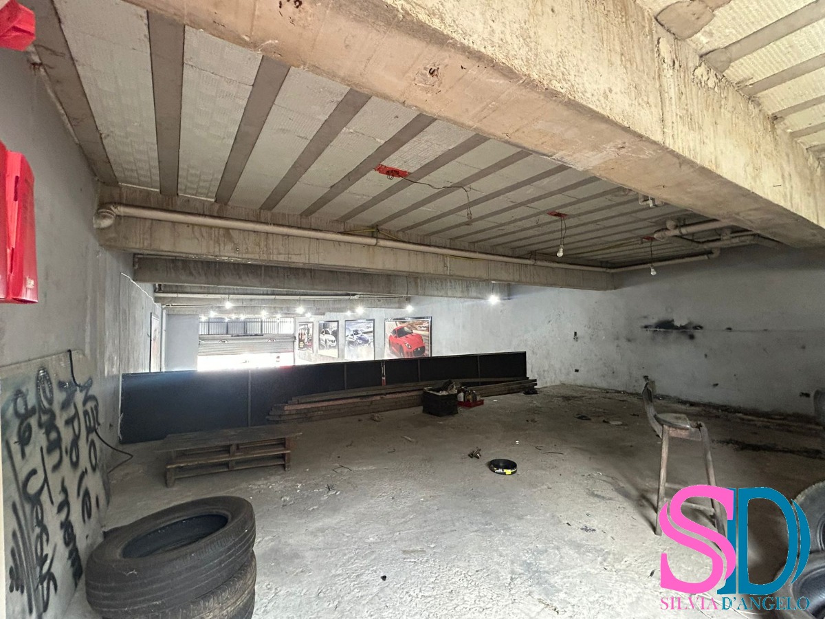 Sala-Conjunto, 300 m² - Foto 2