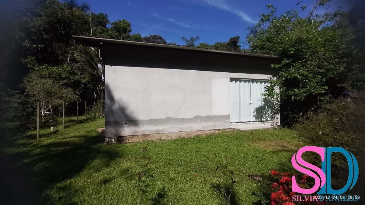 Casa à venda com 2 quartos, 115m² - Foto 9