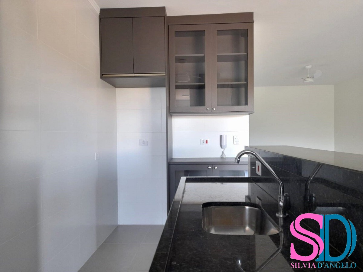 Apartamento à venda com 3 quartos, 111m² - Foto 10
